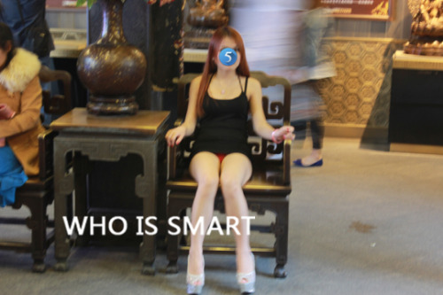aisismart: 古镇的民风喜欢请转发给更多人，大家可以在评论里告诉我你们想看什么，我可以去你们指定的地方露出If you like it, please forward it to more p