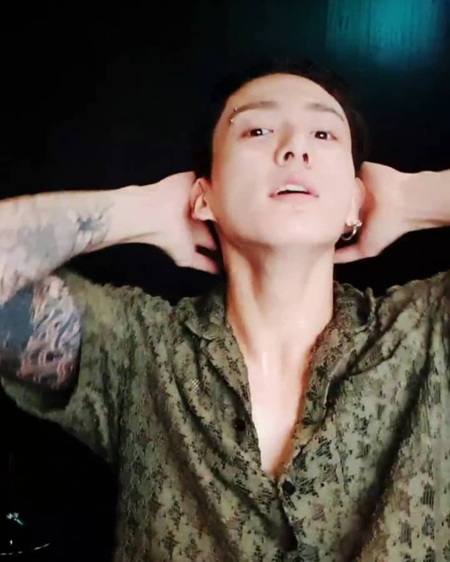 WHAT THE FUCK JEON JUNGKOOK!?