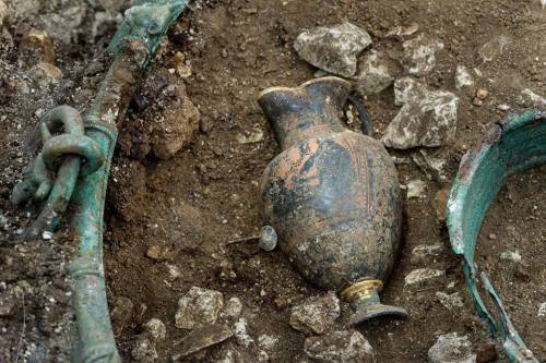 irisharchaeology:Exciting news from France where archaeologists have found the remains of a magnific