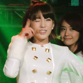 몰라 몰라 내 맘을 전혀 몰라~(you don’t know, don’t know, you have no clue of my heart)