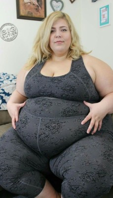 Lover of Huge Fat Women