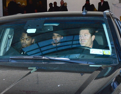 ikonicgif:Drake leaving Kanye West’s ADIDAS Fashion Show in NYC