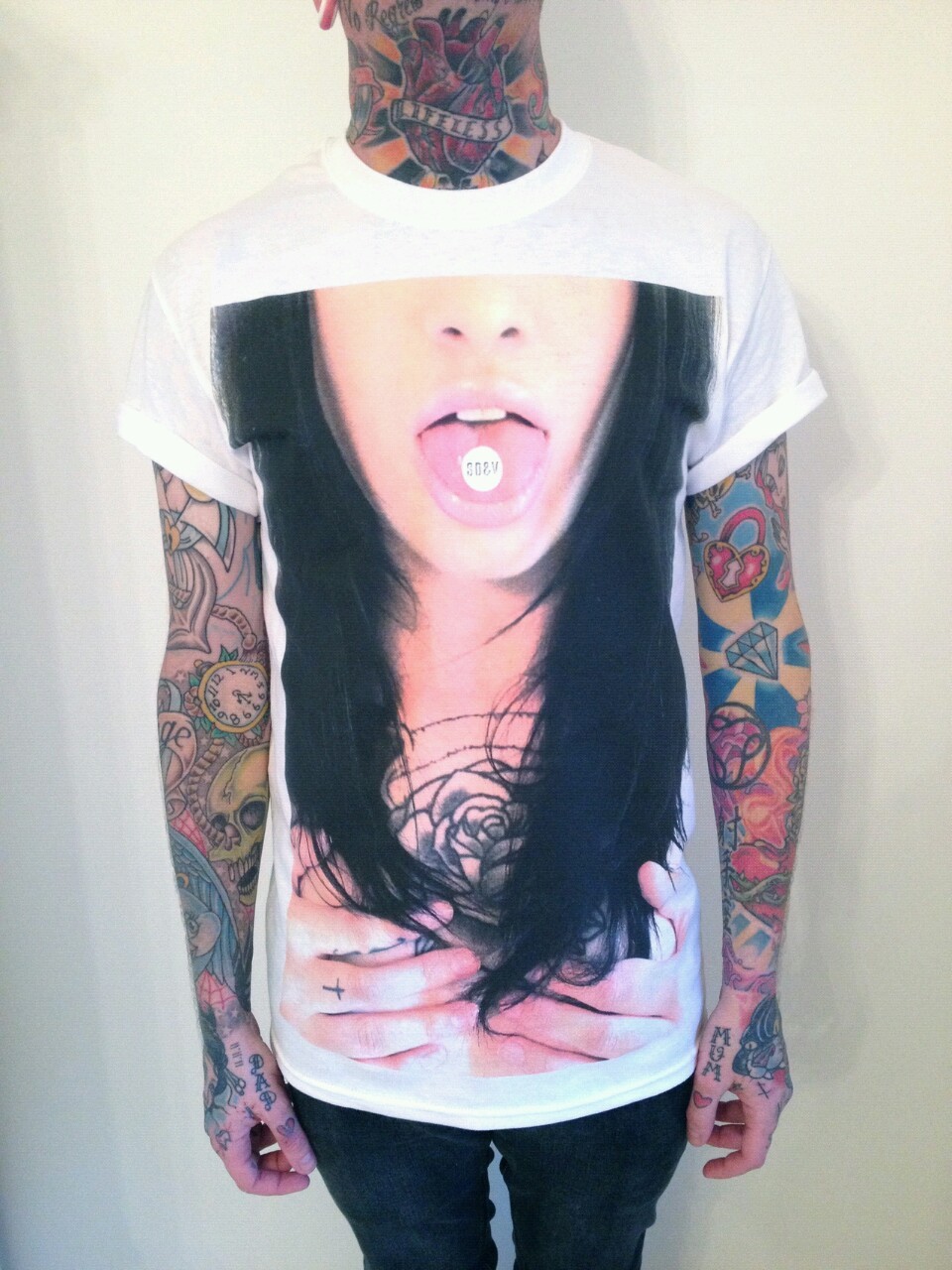 arr0wz:  That shirt tho 