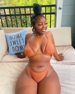 Porn melaninglamour:Here comes that sound again photos