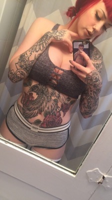 pussyconnoisseur6996:  Sexy & Tatted