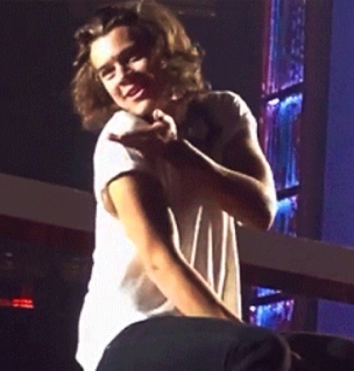 zeymar:letmelarryyou:Harry’s lost his chill so long ago, I don’t think he’s coming back.update