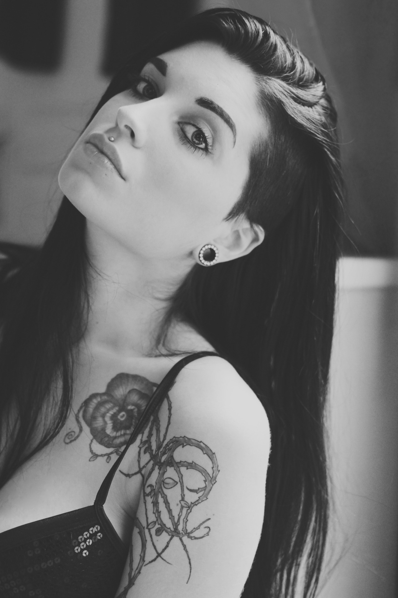ohmygodbeautifulbitches:  Mandi Robbie 
