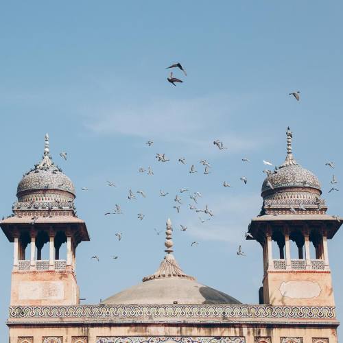 aabbiidd:“Eyesight is useless ifthe insight is blind.” -Imam Ali (a.s)Wazir Khan Mosque.Lahore, Paki