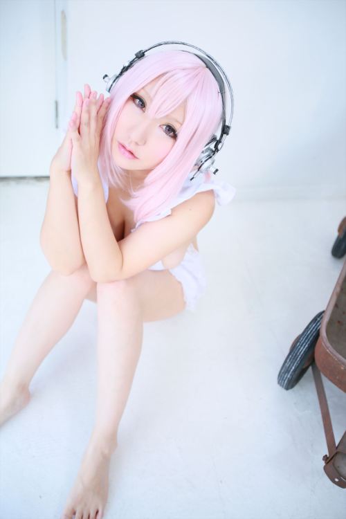 Super Sonico - Super Sonico [Apron] (Saku) 1-2