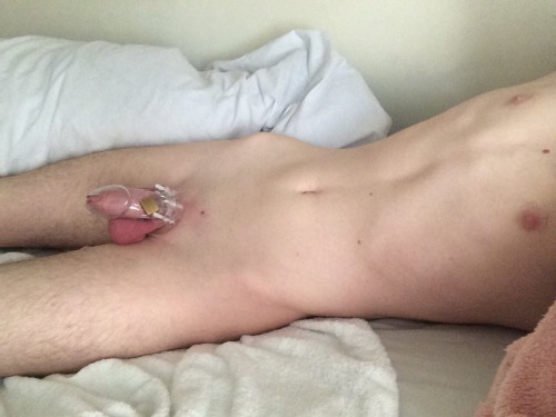 Porn boys-and-their-sexy-toys:  Shaved and locked photos