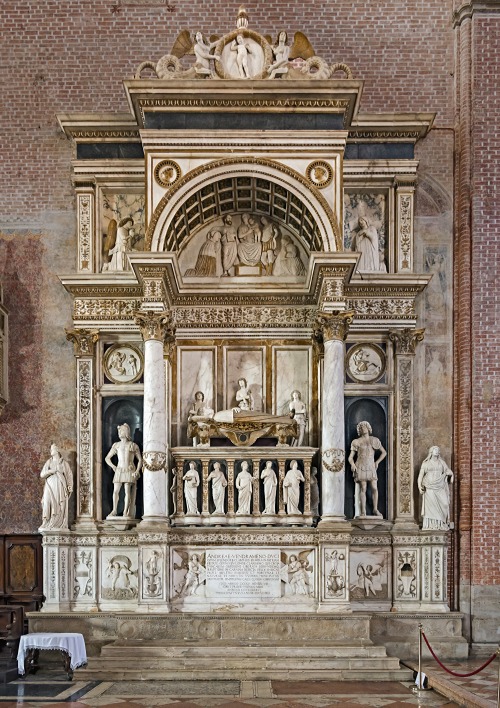 Monument to Doge Andrea Vendramin, by Tullio Lombardo and Lorenzo Bregno, Basilica dei Santi Giovann