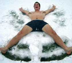 hotundieguys:  Oh look a snow angel ~