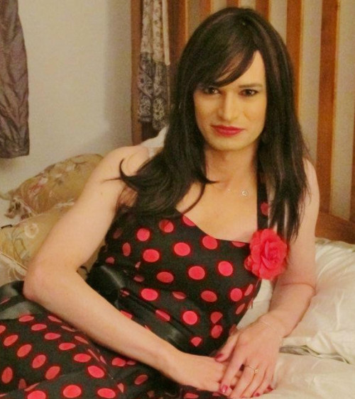 hgillmore:  Well Dressed Crossdressers and Transgendered Women