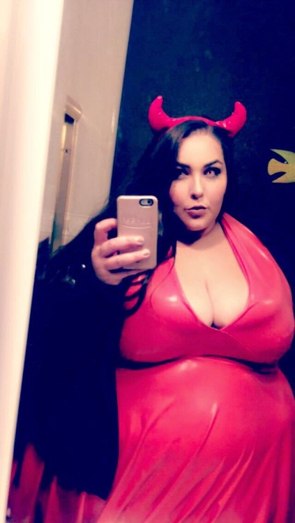 Sex #FBF - Halloween this year!   Fun fact-I pictures