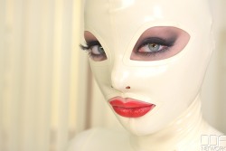 Lustrous-Latex:  Latex Lucy For Ddf