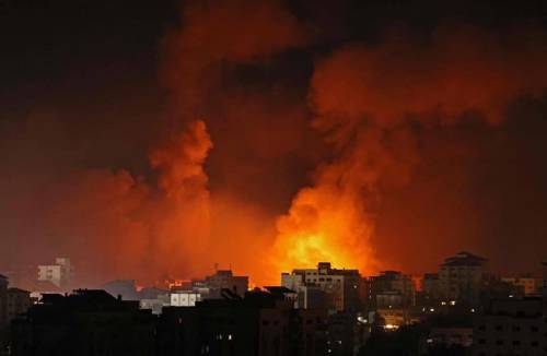 abdzeadan: Horrific Israeli airstrikes hit Gaza last night, There are no words that can describe the