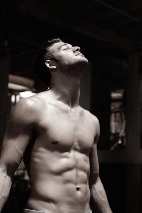 boytrappedinthcloset:  Yass daddy -Ryan Guzman