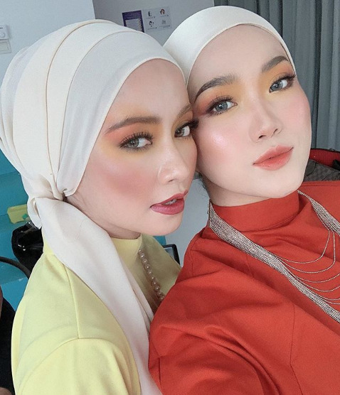 If You Wanna Make Muslim Sims This Is The Post For You! PART 2 HOW TO DRESS MUSLIM SIMS With Pictures!