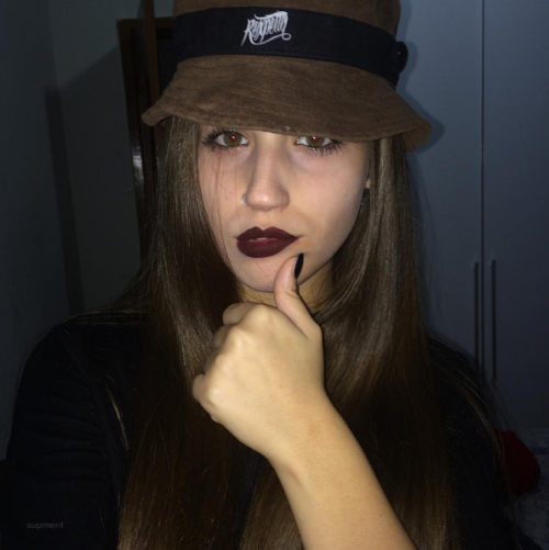 https://lzve.tumblr.com/post/148584412986