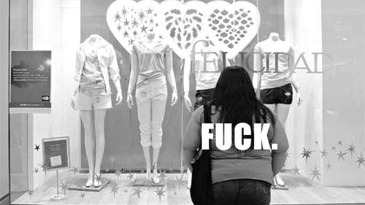 unadimensionhermosaydesconocida:  towritel0veonyourarms:  Que ganas de usar ropa