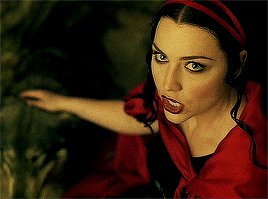 throwbackblr:  Evanescence - Call Me When You’re Sober   (2006)