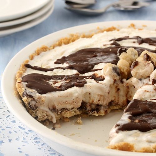 foodsforus:Chocolate Chip Cookie Dough Ice Cream Pie