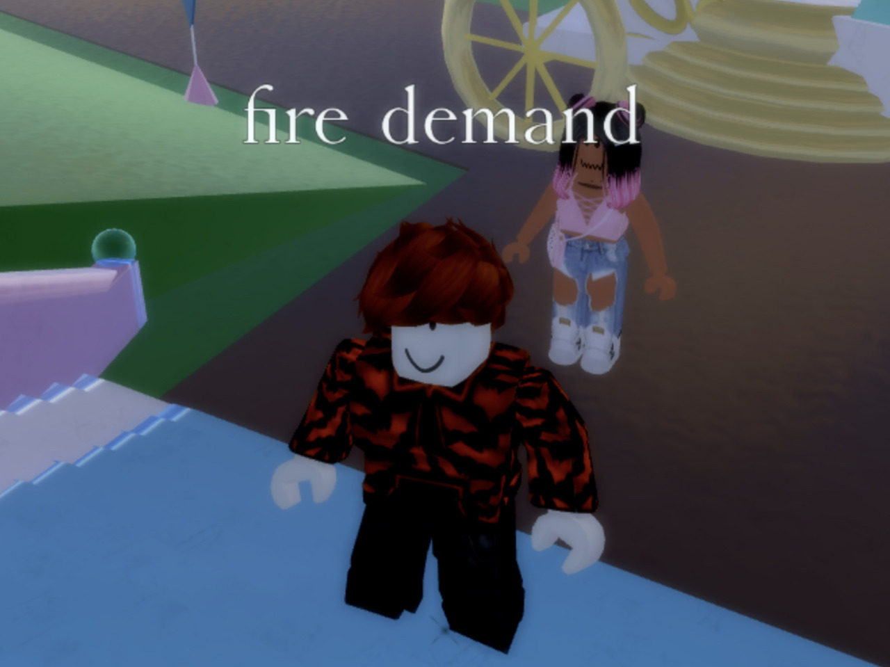 The Glorious People Of Royale High Roblox - roblox weird logo next to players names