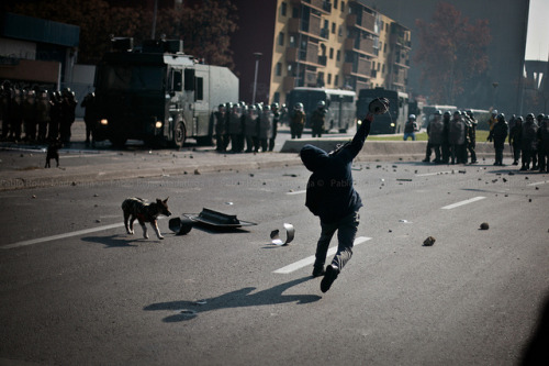 anarchicpandas:  manifestación cordon secundario by Pablo C. Rojas Madariaga on Flickr. 