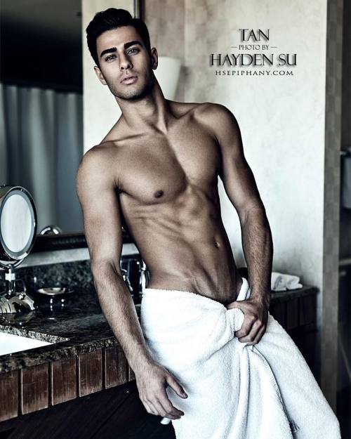 This is what #toweltuesday mania should be all about. This. Stunner @furkantn by @hayden.su makes me