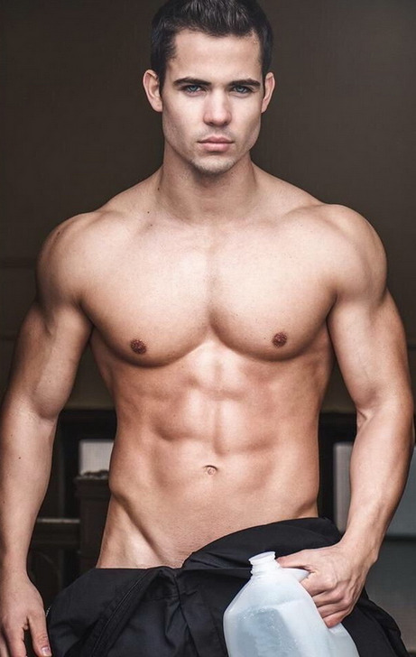 amanthing:  Visit amanthing Hunk Edition BlogWith 9 Different Categories of HOT MEN to Choose From