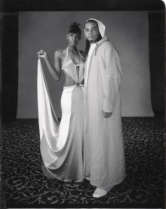 meechikos:  prom by mary ellen mark adult photos