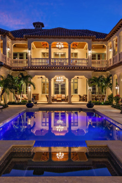 mistergoodlife:  Villa | Photographer |