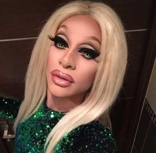 boy-to-girl-transformation: Drag Queen Diva