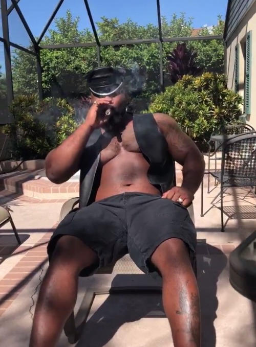 sirapocalypse:This brother Keeps it Smokey