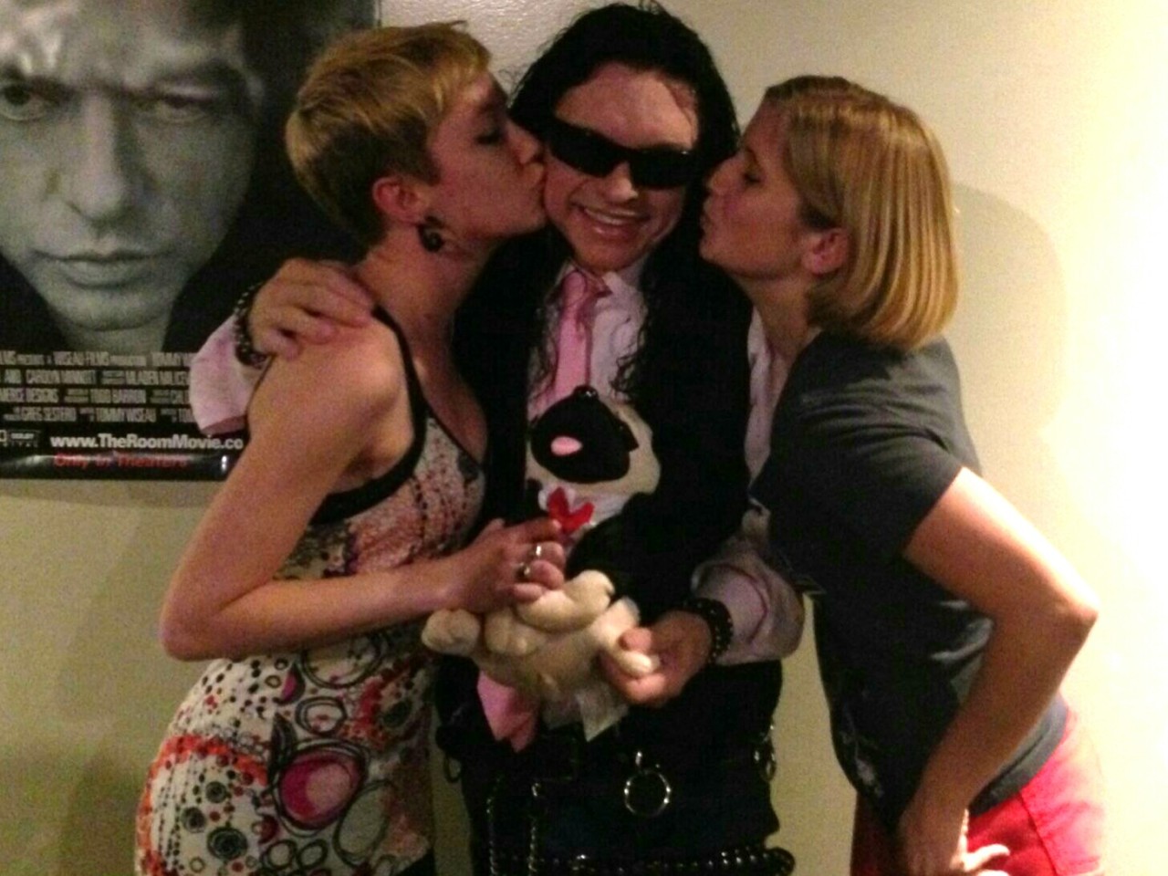 johnskele:  hardcockforhitchcock:  raving-mad-hatter:  ok so I met Tommy Wiseau and