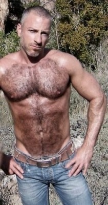 jacktwister:  I’d Love to Fuck this Daddy.