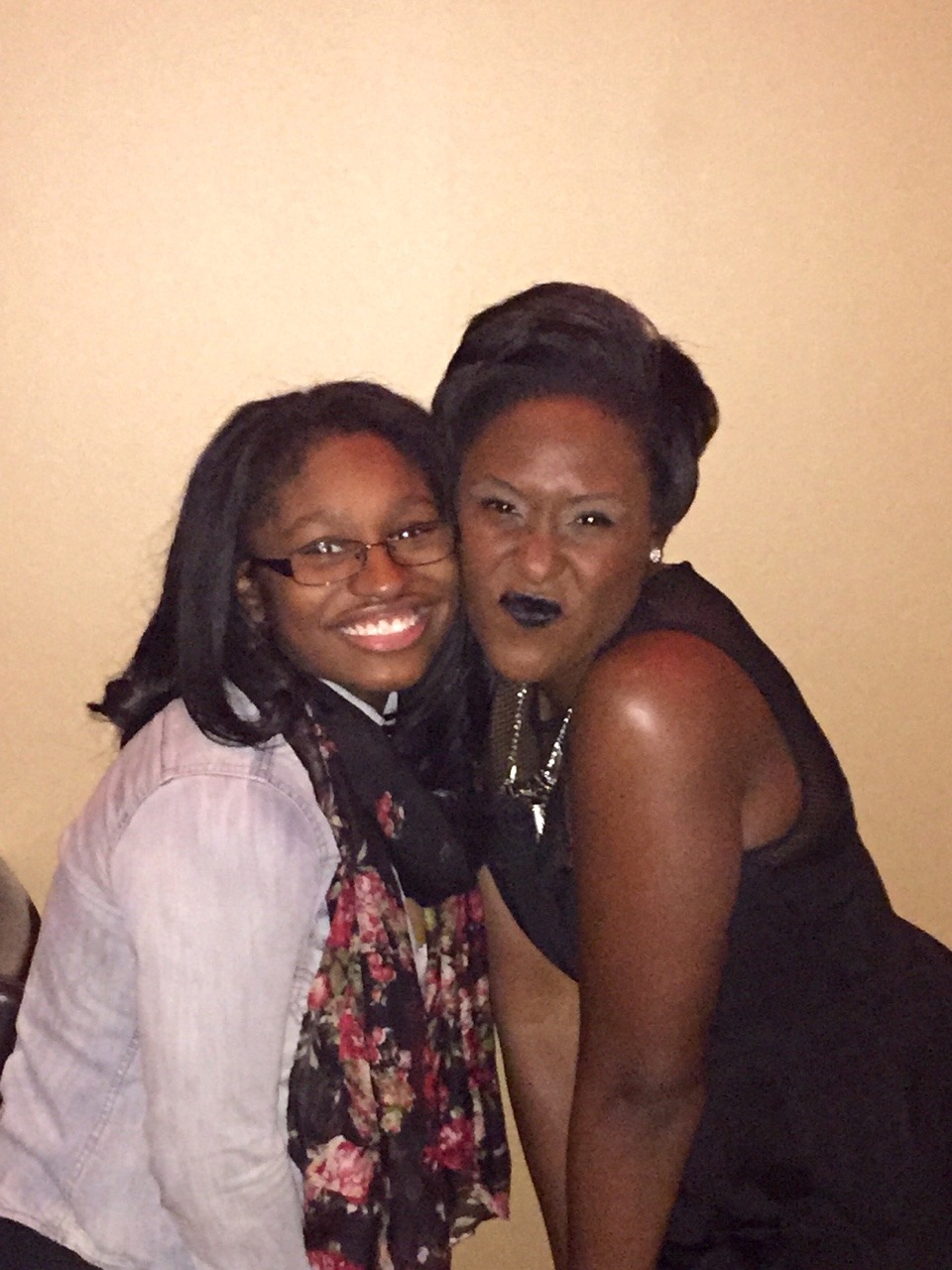 beautifully&ndash;mistaken:  Blackout ft. My sister and my bes fran brisummers