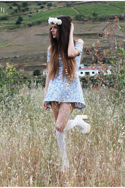 youmustbeloco:  Unusual style inspiration Also check out mine, Liese and Lisas new