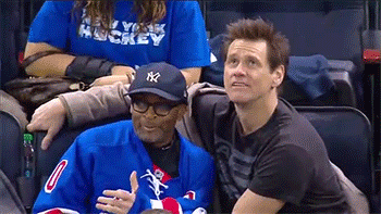 chellzisyeezus:  king-emare:  sizvideos:  Spike Lee and Jim Carrey clown around at MSG - Video  omgggggg  Jim Carrey is my ultimate favorite