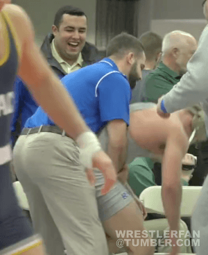 a4f101:  jimbibearfan:  OMG….such hot Coach-on-wrestler action!  When Coach just can’t contain himself any longer 