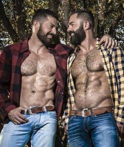 Follow my two hairy men blogs:http://sambrcln.tumblr.comhttp://hairysex.tumblr.com