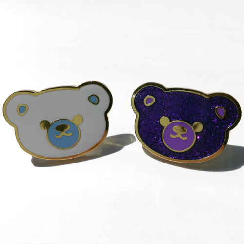 Bear pins arrived! There are some left after sending preorders so I’ve added them to my store https:
