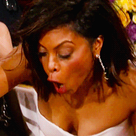 thissbrowngrl:  chatnoirs-baton:  when you give a leo a cookie.  I love Taraji. 