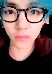 Taehyung + Twitter Videos