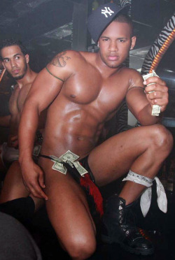 only1dollar:  Damnnnn he’s hot and the guy to the left like “oh so you think you the shit? huh?” 