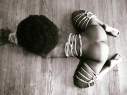 theyoungblackking:  her-rightful-place:    Ready to be handled?!
