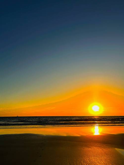 Ocean Sunset, Playa Grande