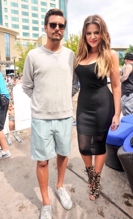 kicking-it-with-the-kardashians:  faves!