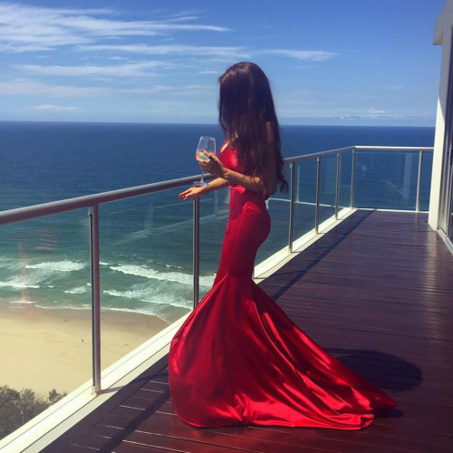 queen-with-goals: Click here for 30+ similar luxury/glam blogs!! :)