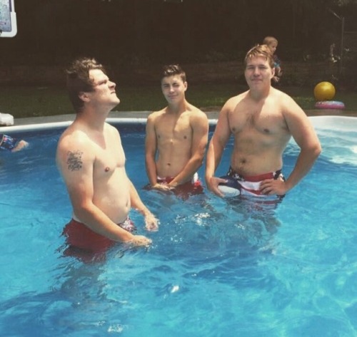 Theres Only One Skinny Friend Left In The Trio. I Wonder How Long That Will Last